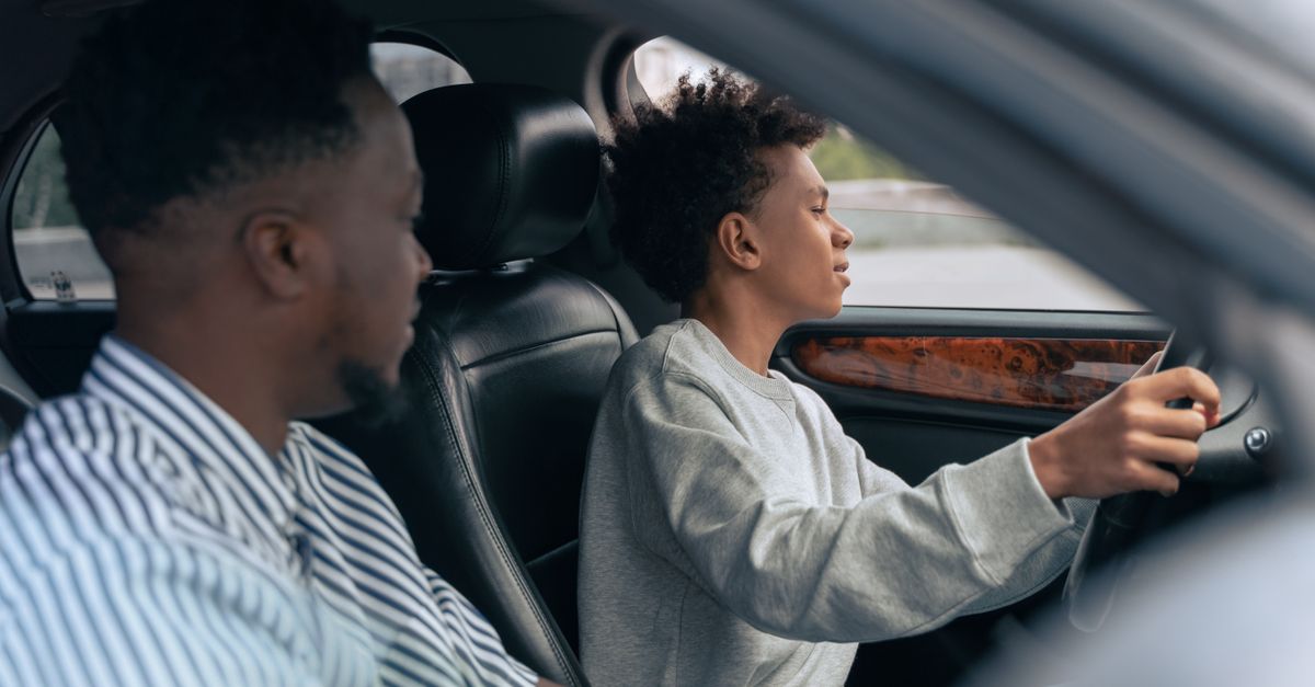 Feedback Mechanisms in Driving Lessons That Enhance Test Outcomes